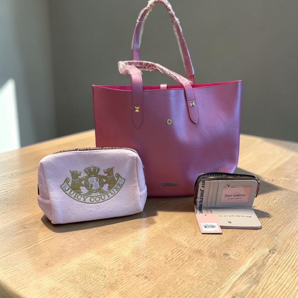 Juicy Couture Pink Tote with Matching Pouch and Zip Wallet. No dust bunnies. - Picture 3 of 15